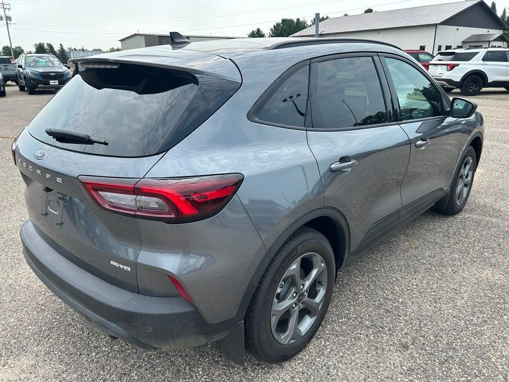 2026 Ford Escape ST-Line - Photo 7