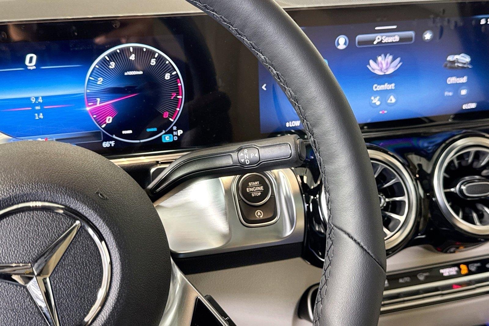 New 2026 Polar White Mercedes-Benz GLB 250 image 15