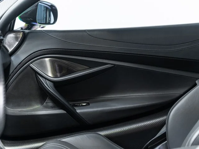 Used 2018 Gray McLaren Base image 37