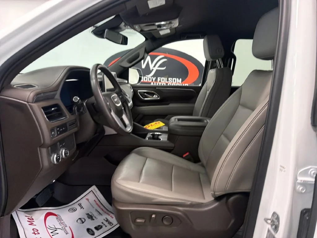 Used 2023 White GMC SLT image 11