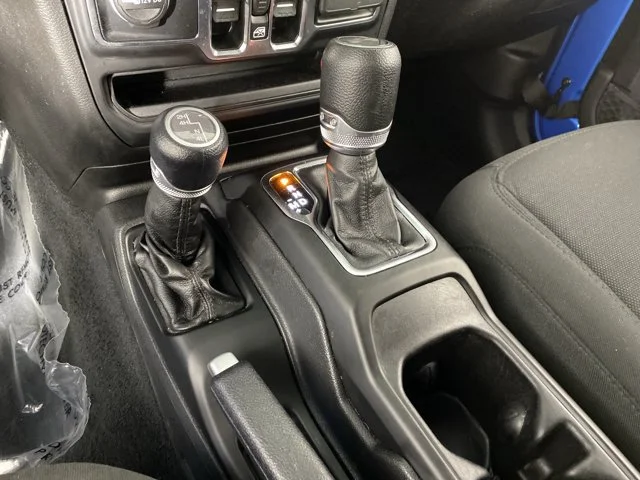 Used 2022 Blue Jeep Unlimited Sport Altitude image 30