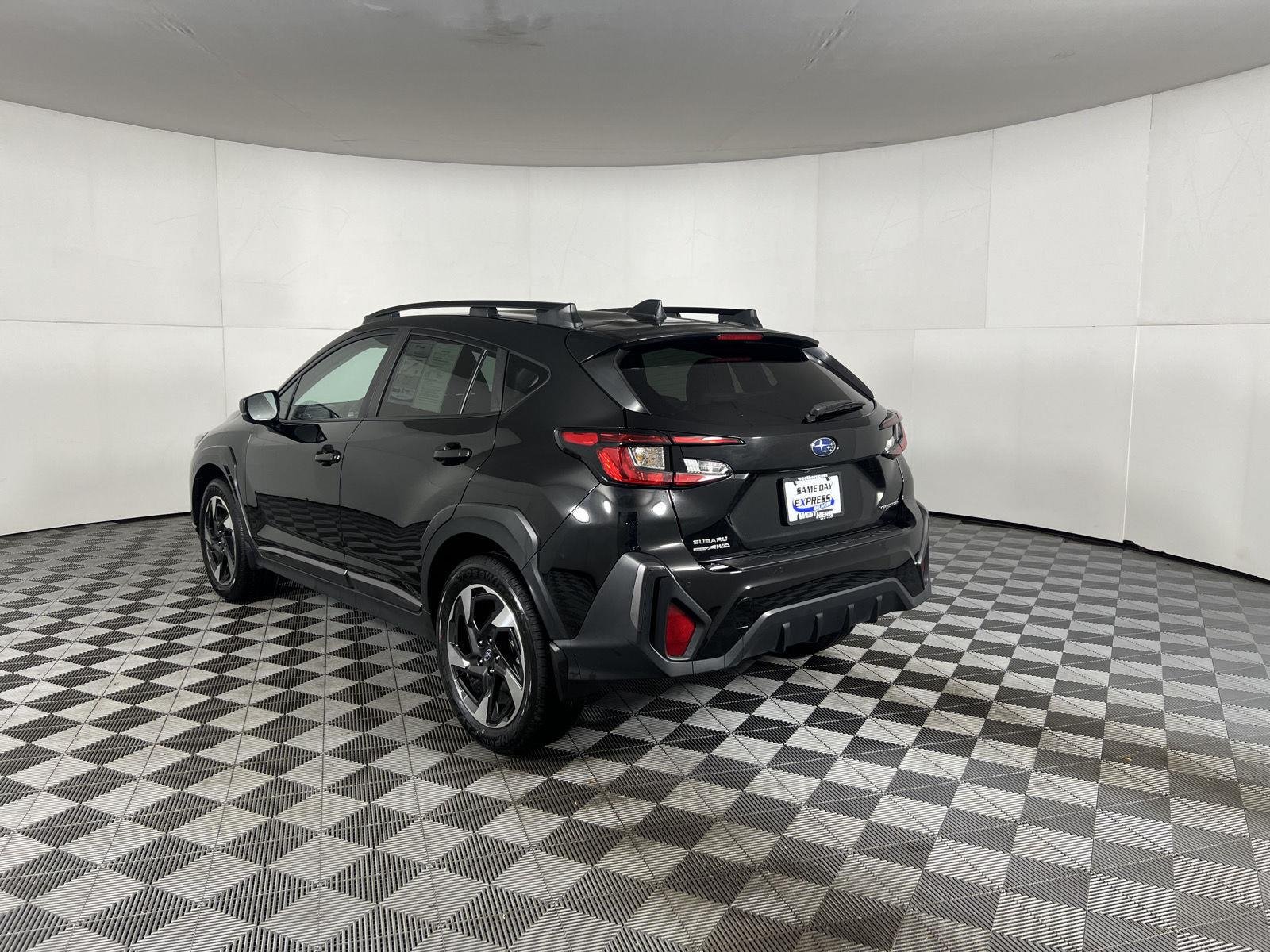 Used 2025 Crystal Black Silica Subaru Limited image 3