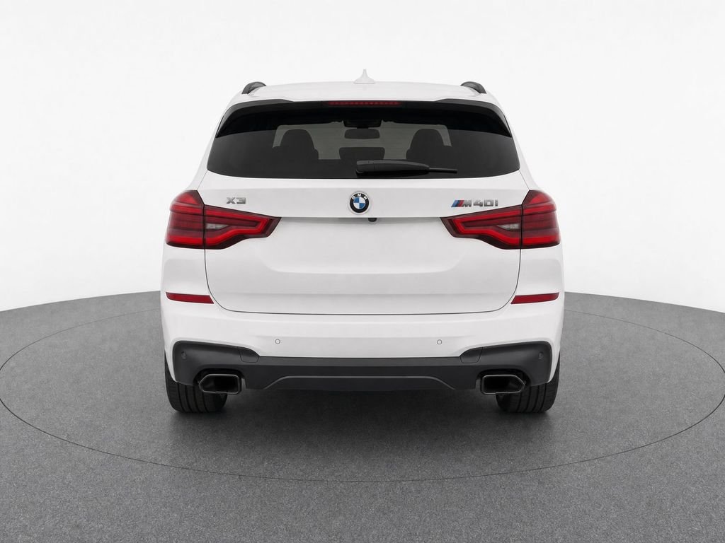 Used 2018 Alpine White BMW M40i image 4