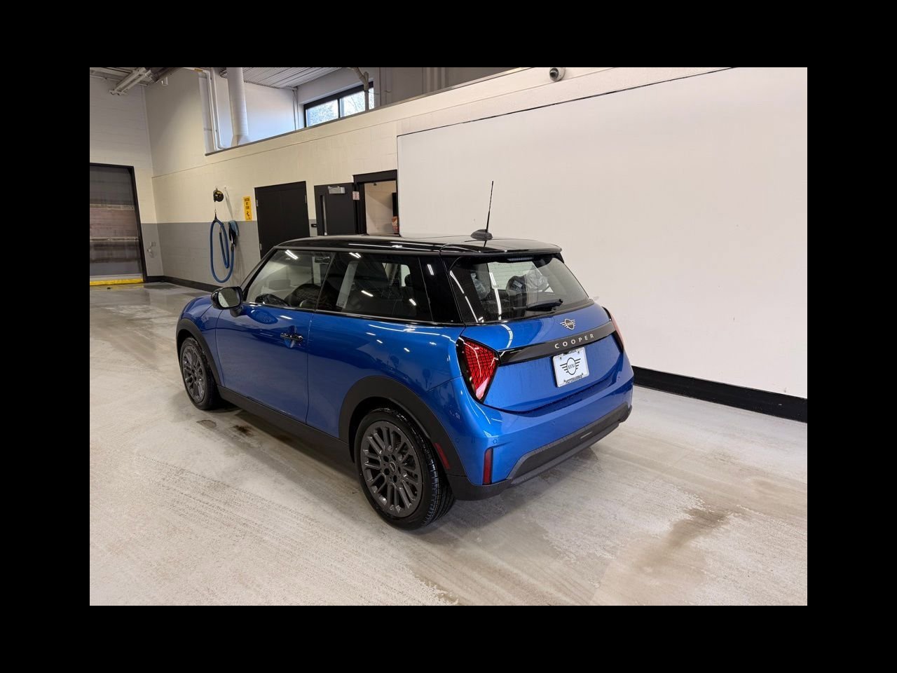 New 2026 Icy Sunshine Blue Metallic MINI ICONIC image 3