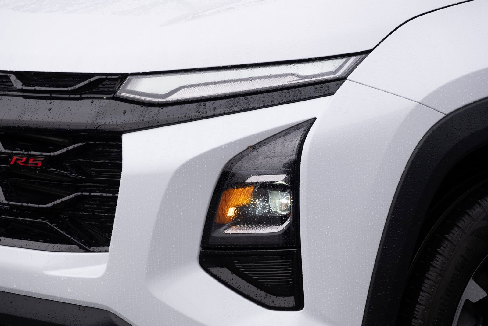New 2026 Polar White Tricoat Chevrolet RS image 20
