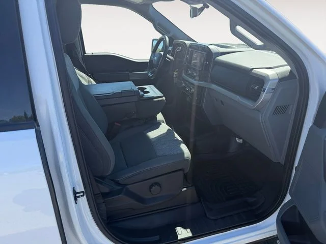 Certified Used 2023 Oxford White Ford XLT image 15
