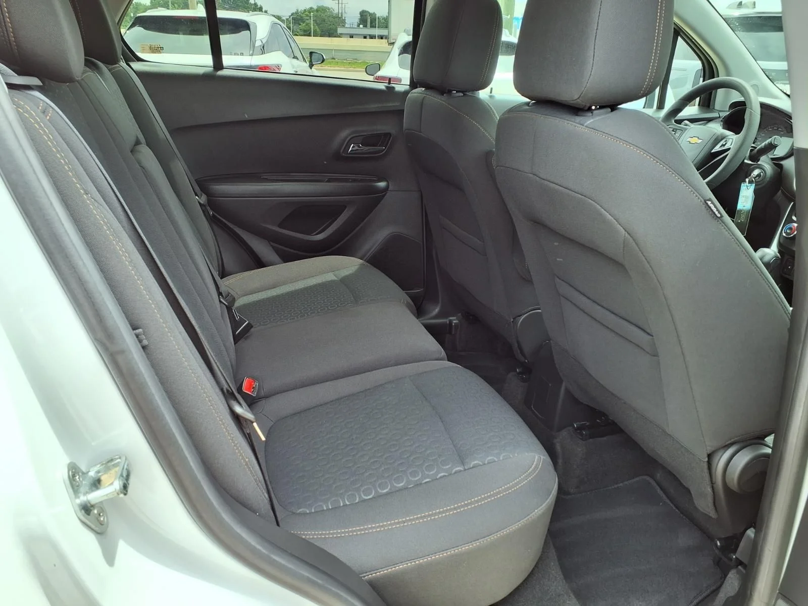 Used 2022 White Chevrolet LS image 20