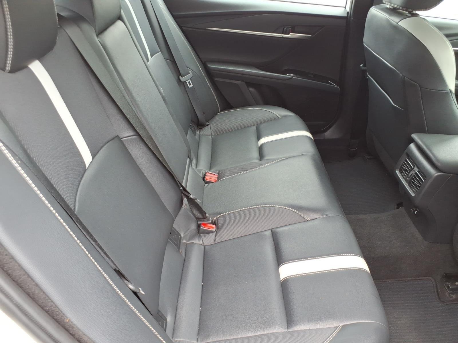 Used 2025 WHITE TOYOTA  image 21