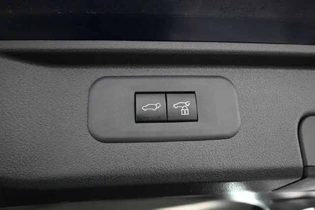 Used 2026  Toyota Limited image 11