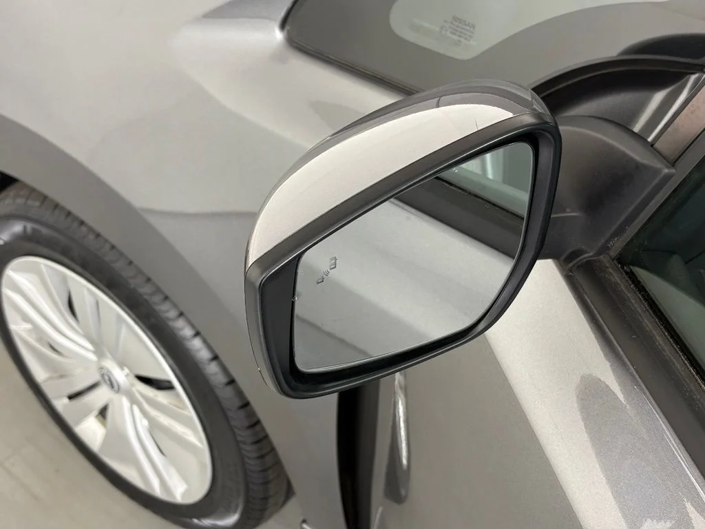Used 2025 Gray Nissan S image 15