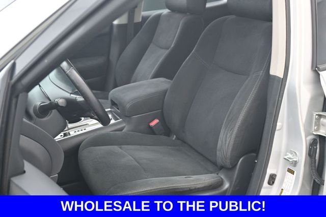 Used 2014 Silver Nissan SV image 10