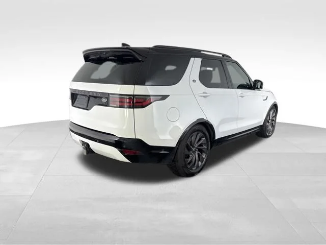 Used 2023  Land Rover S R-Dynamic image 5