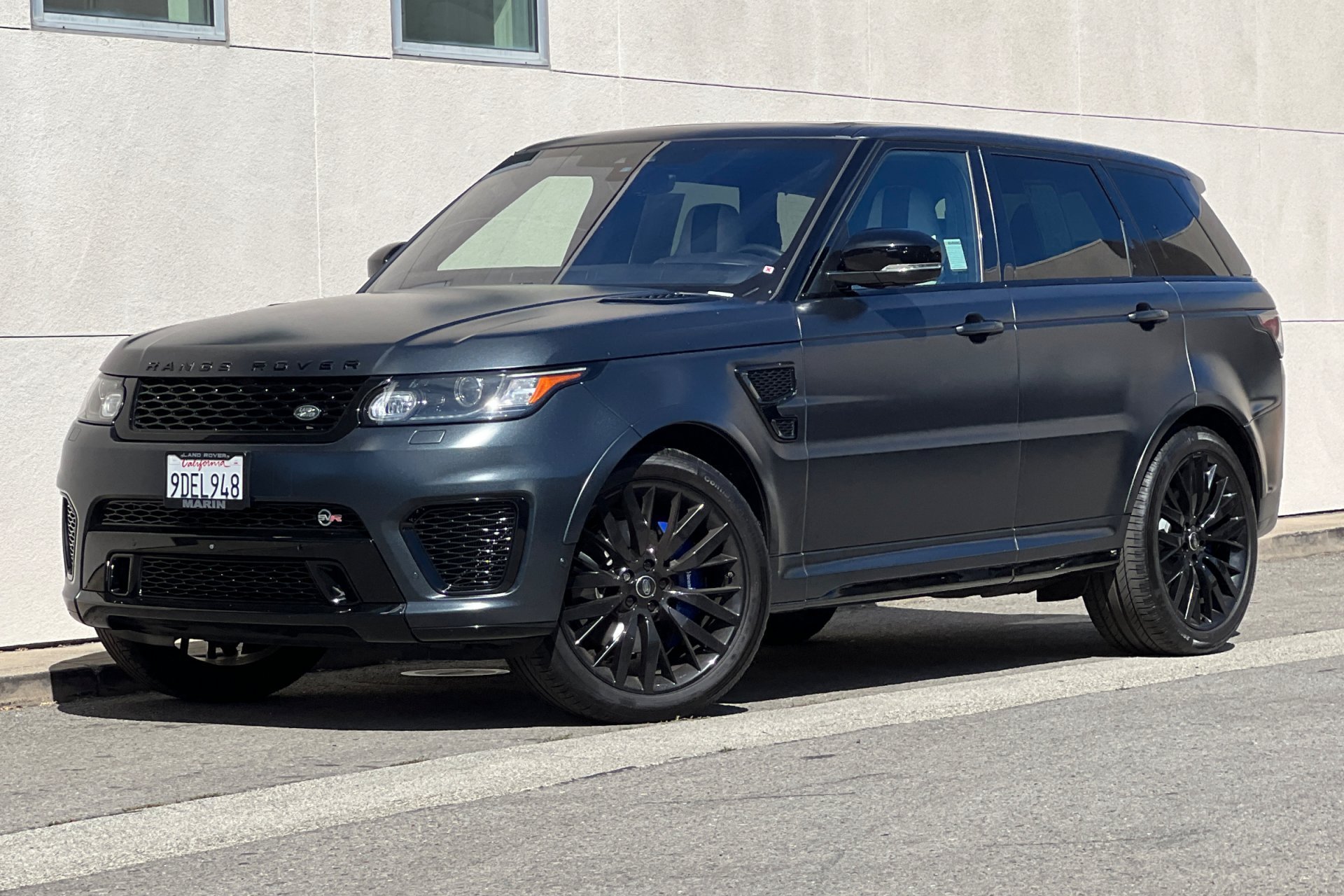 Used 2017 Borealis Black Metallic Land Rover SVR image 1