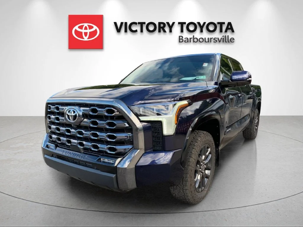 Used 2023  Toyota Platinum image 1