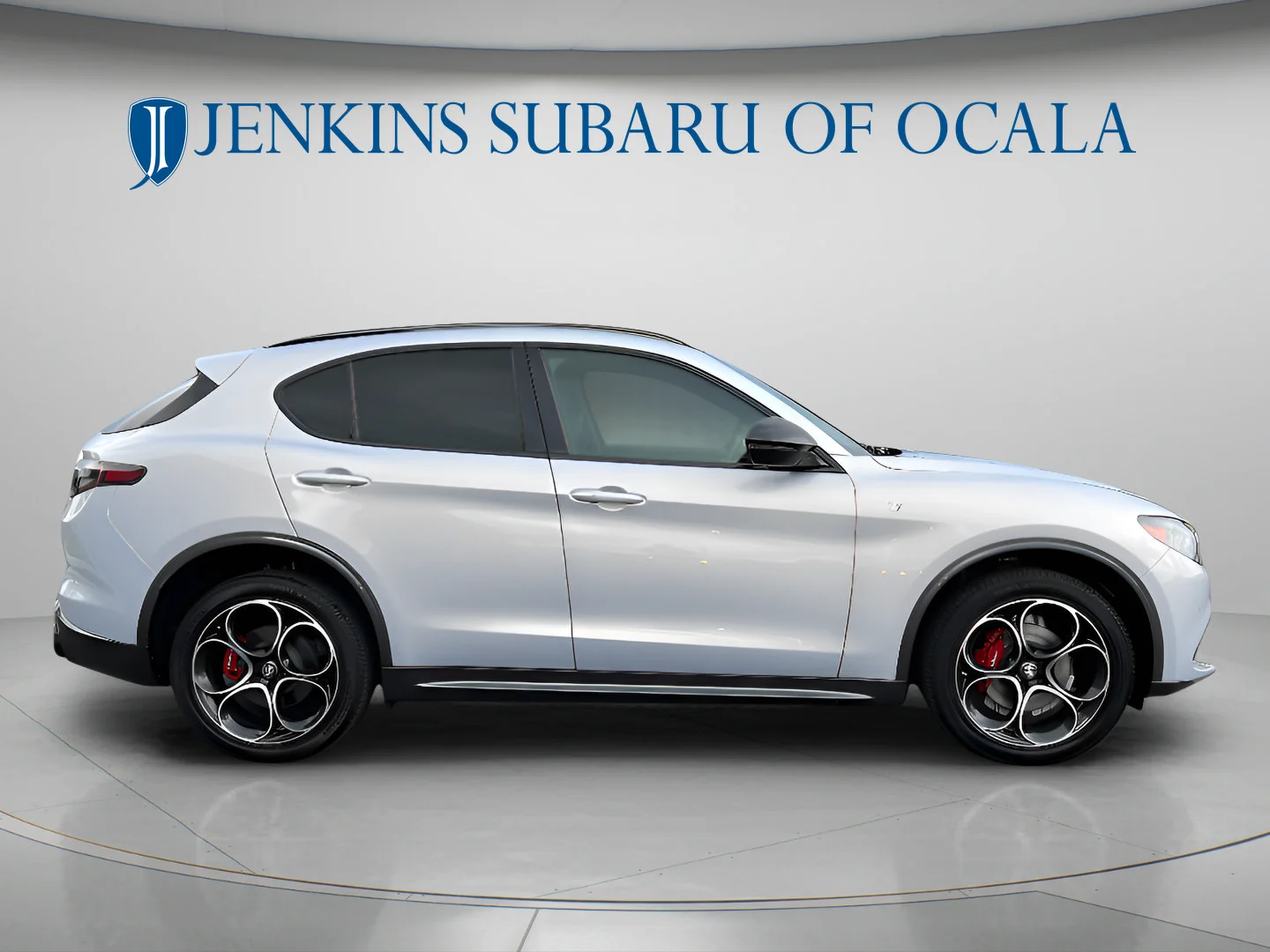 Used 2024 Moonlight Gray Metallic Alfa Romeo Ti image 2