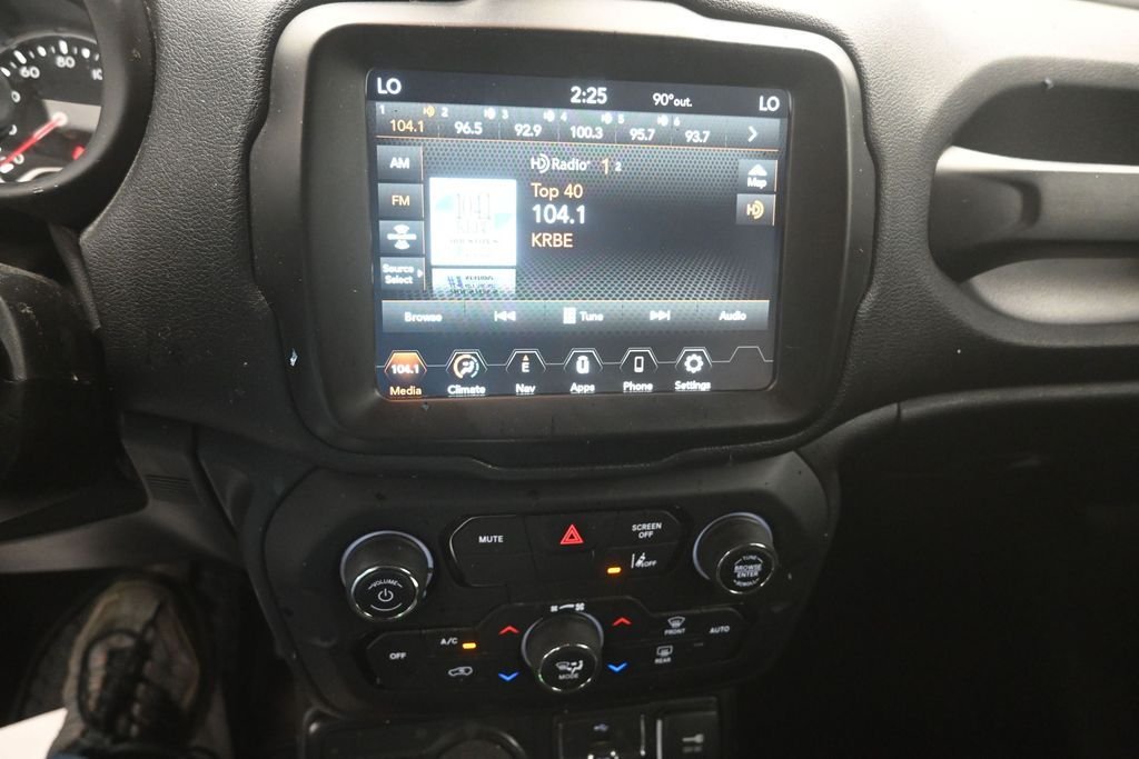 Used 2022 Gray Jeep Altitude image 26