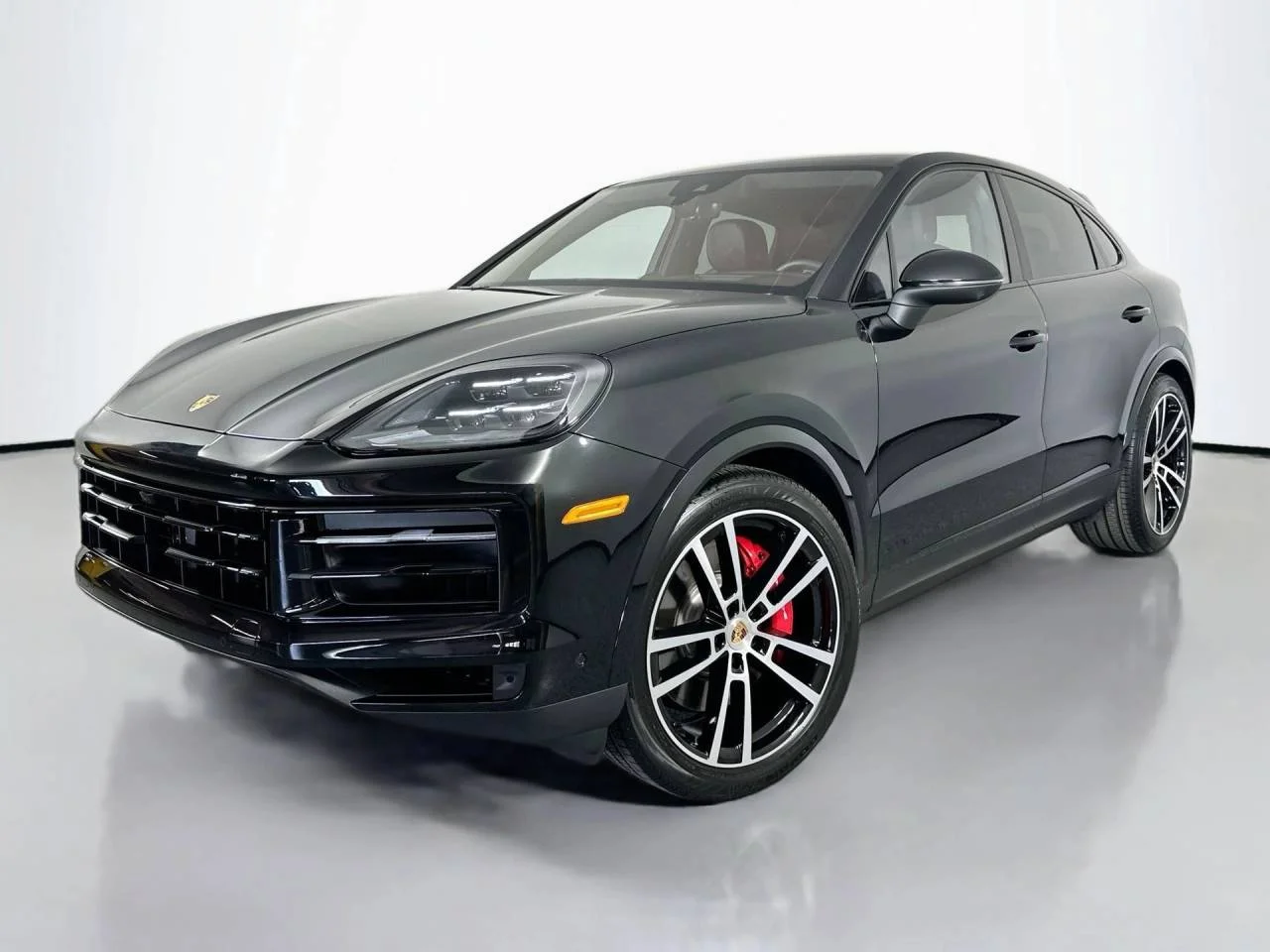 2025 Porsche Cayenne S's photo