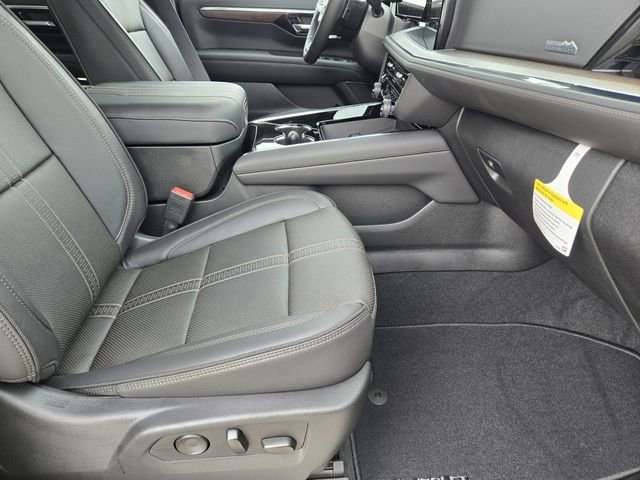 2025 Chevrolet Suburban High Country - Photo 10