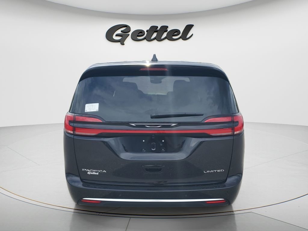 New 2027 Diamond Black Crystal Pearl-Coat Exterior Paint Chrysler Limited image 6
