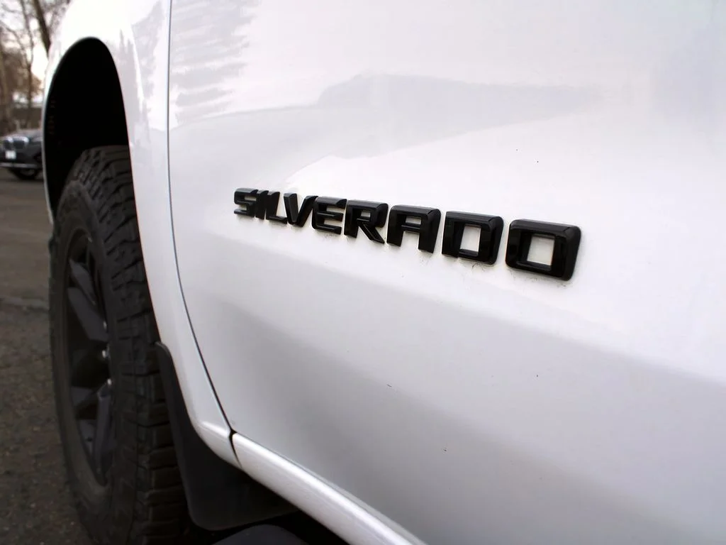 Used 2021 Summit White Chevrolet LT Trail Boss image 37