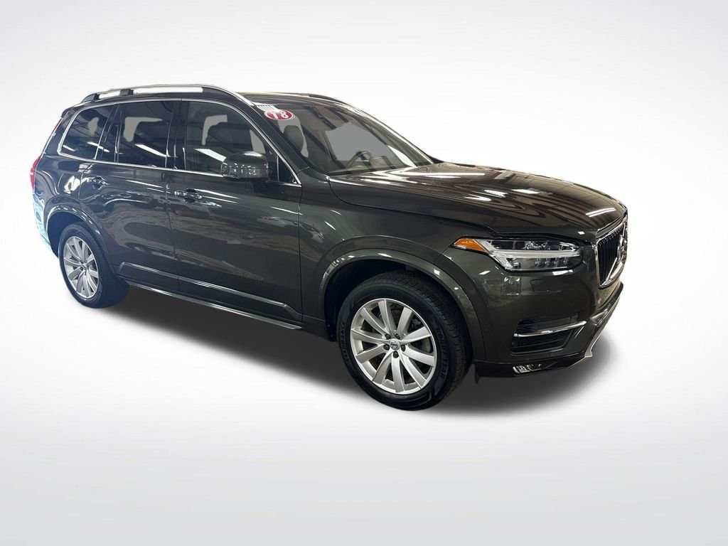 Used 2018 Green Volvo T5 Momentum image 7