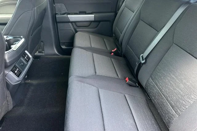 New 2026 Carbonized Gray Metallic Ford XLT image 31