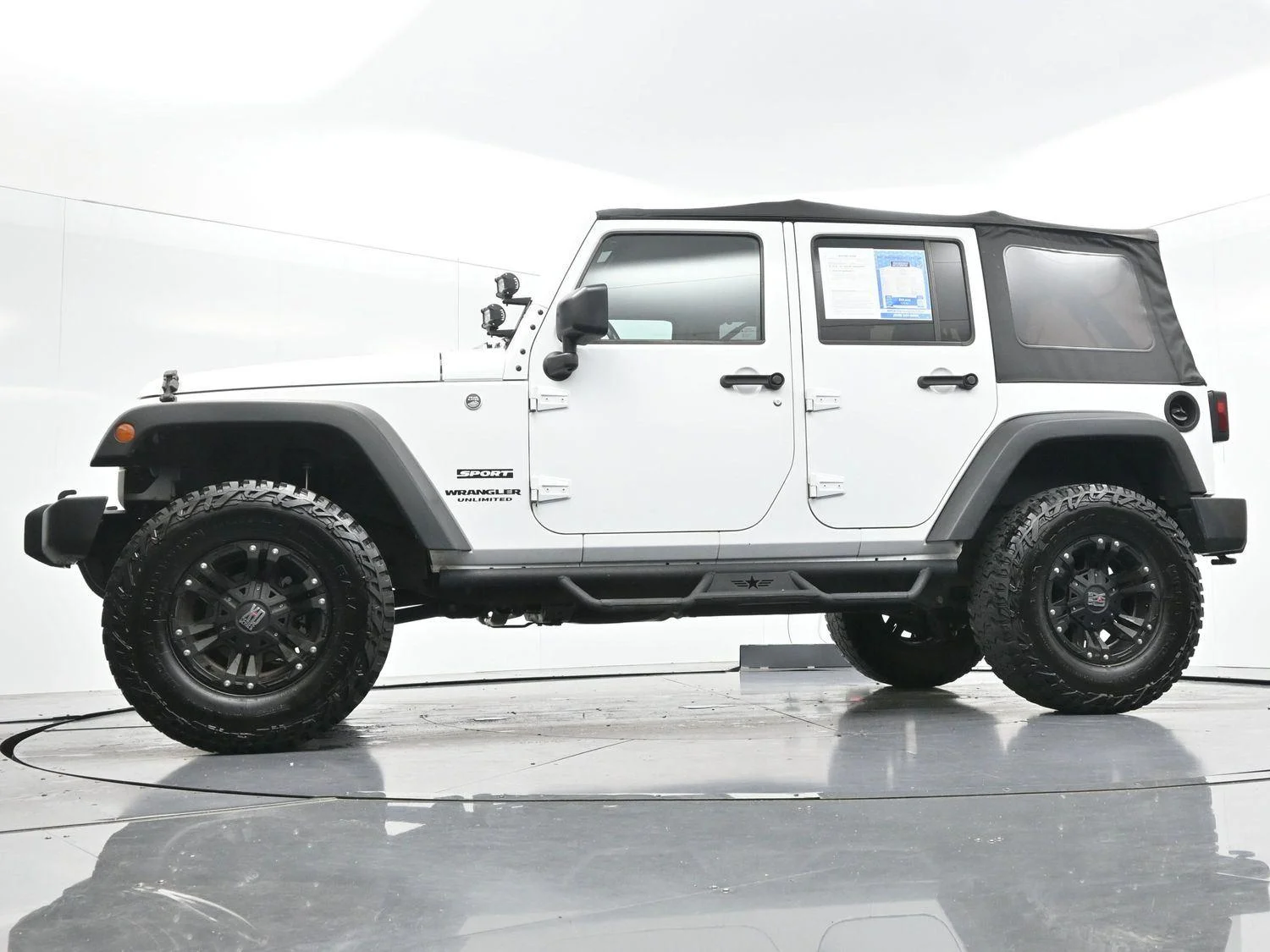 Used 2017 Bright White Clearcoat Jeep Sport image 43