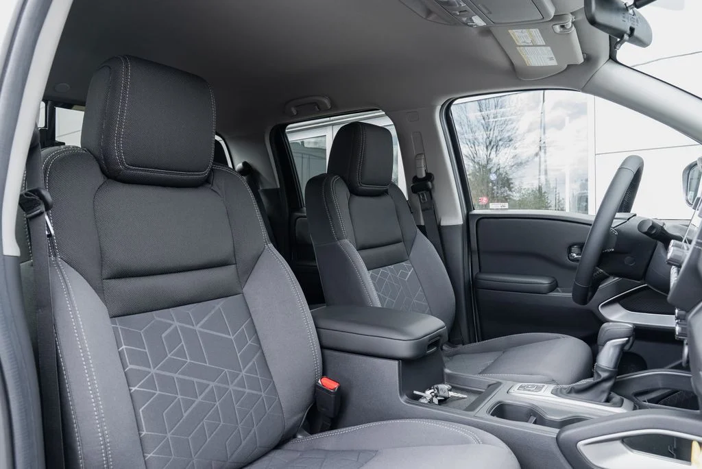 New 2026 Glacier White Nissan Crew Cab SV image 28