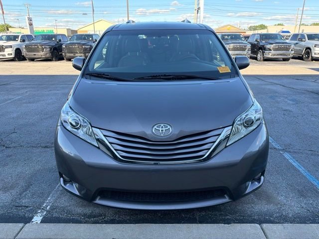 Used 2015 Gray Toyota XLE image 8