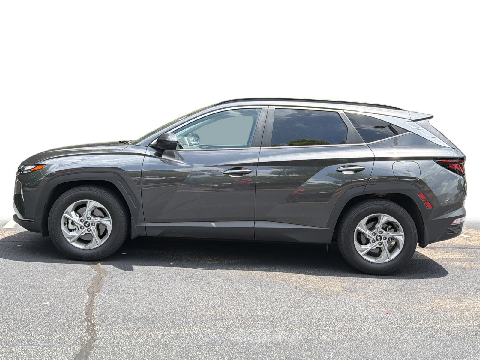 Used 2024 Dark Gray Metallic Hyundai SEL image 20