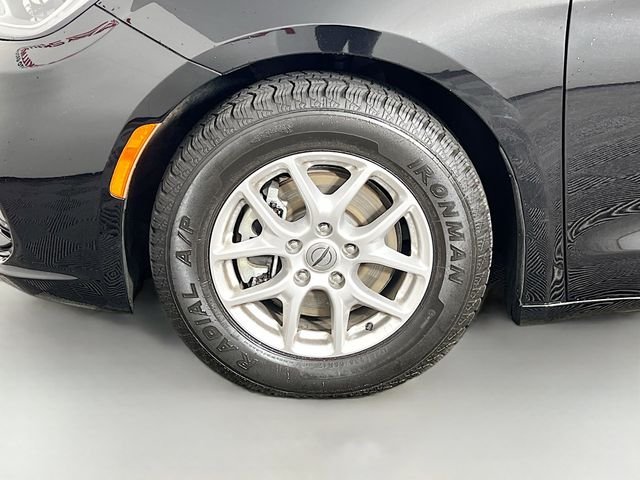 2024 Chrysler Pacifica Touring L - Photo 27