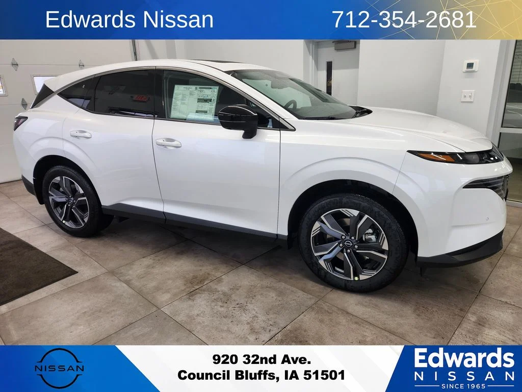 New 2026 Everest White Pearl TriCoat Nissan SL image 1
