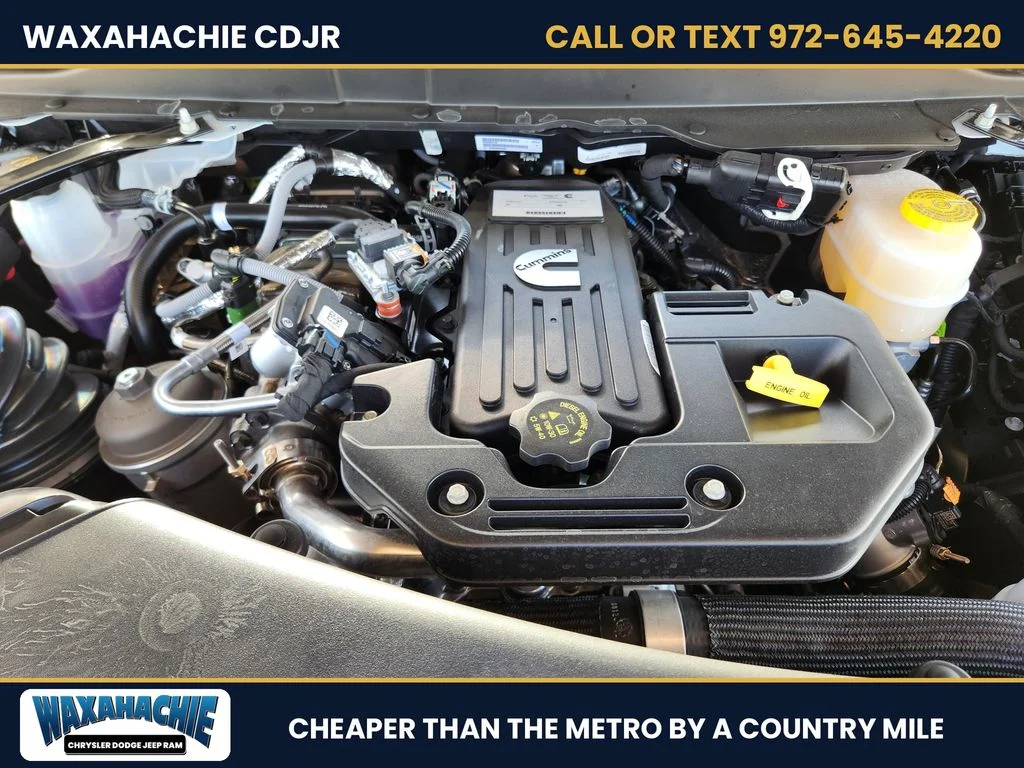New 2027 Bright White Clearcoat RAM Tradesman image 24