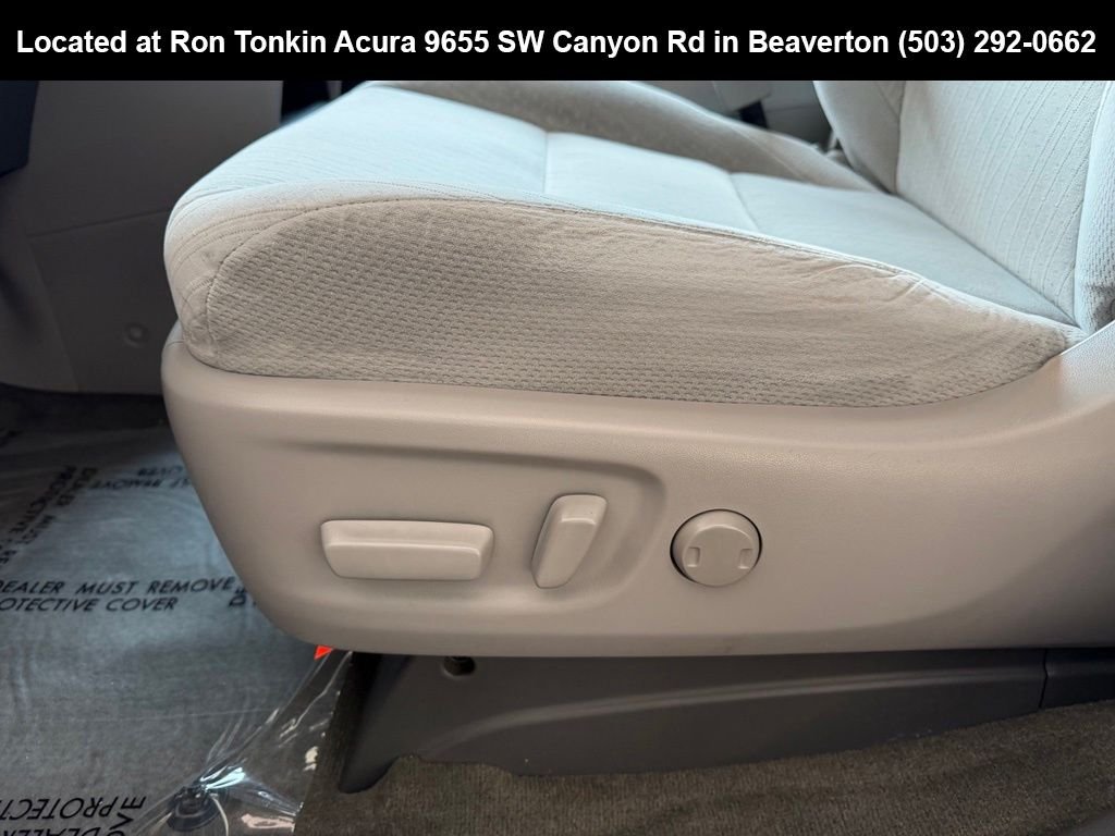 Used 2017 Salsa Red Pearl Toyota LE image 13