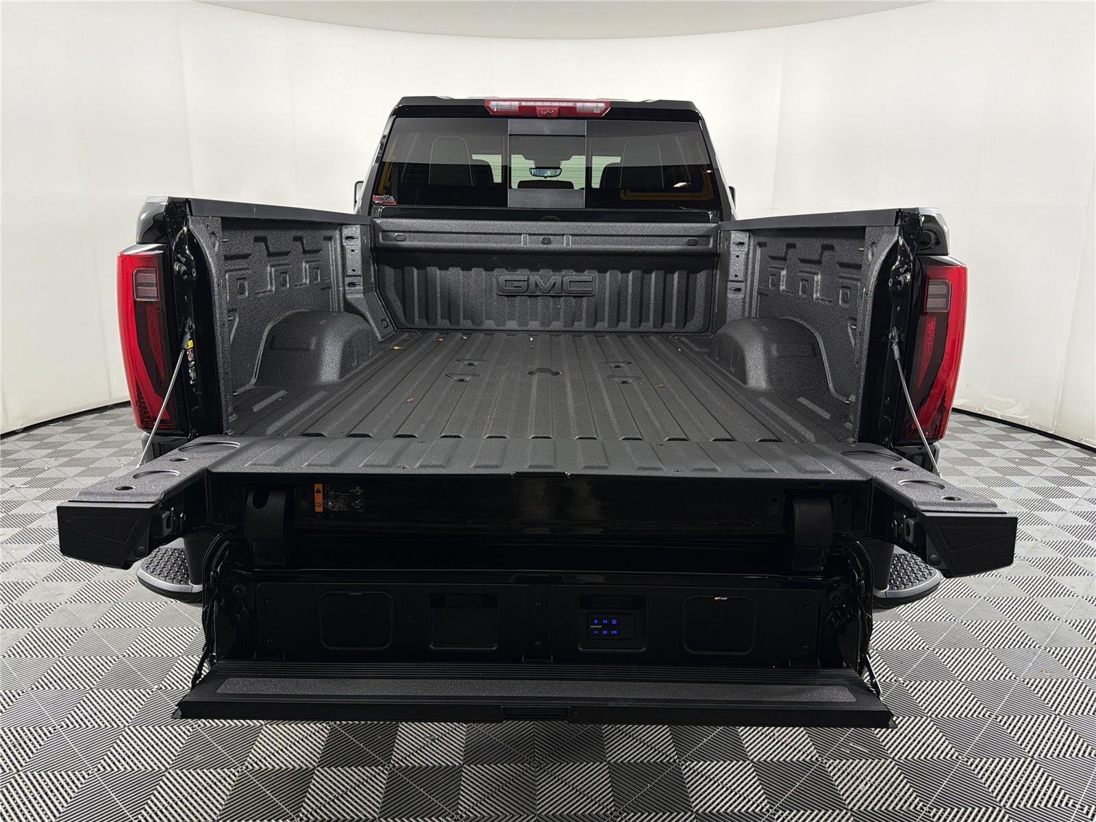 New 2026 Onyx Black GMC Denali Ultimate image 17