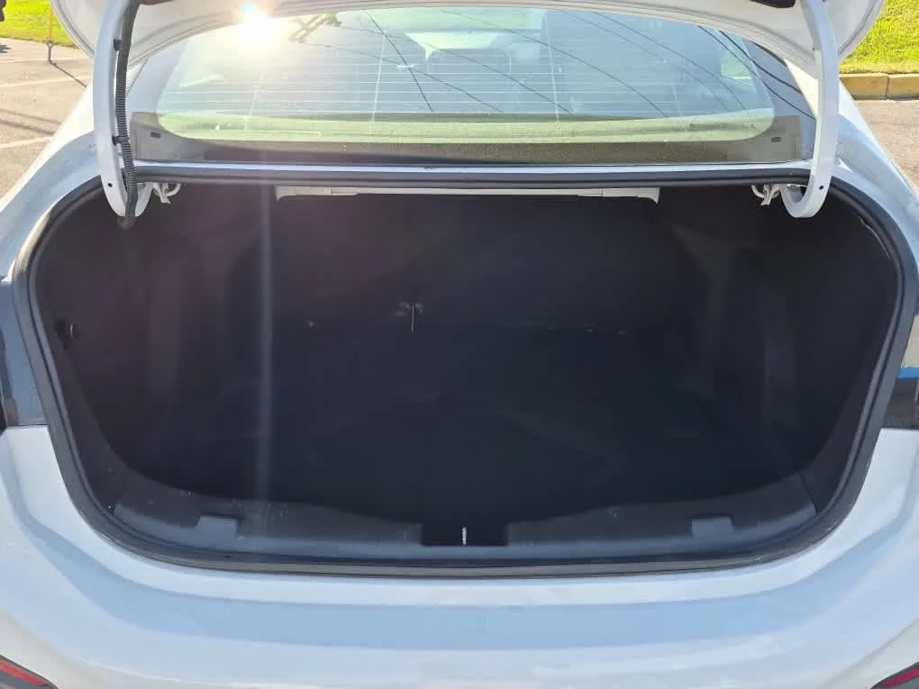 Used 2019 Summit White Chevrolet LT image 20