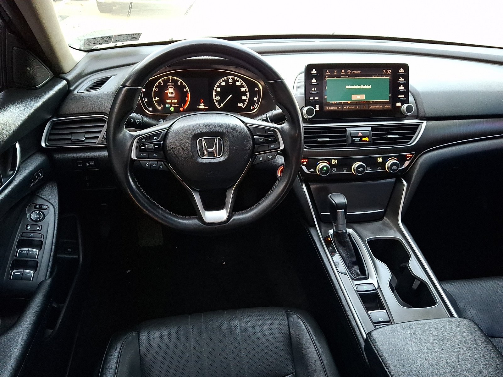 Used 2018 Crystal Black Pearl Honda EX-L 1.5T image 10