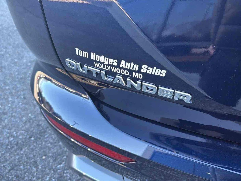 2026 Mitsubishi Outlander SE - Photo 7