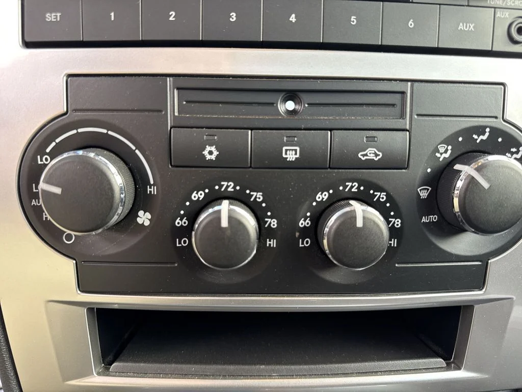Used 2008 Orange Dodge R/T image 17