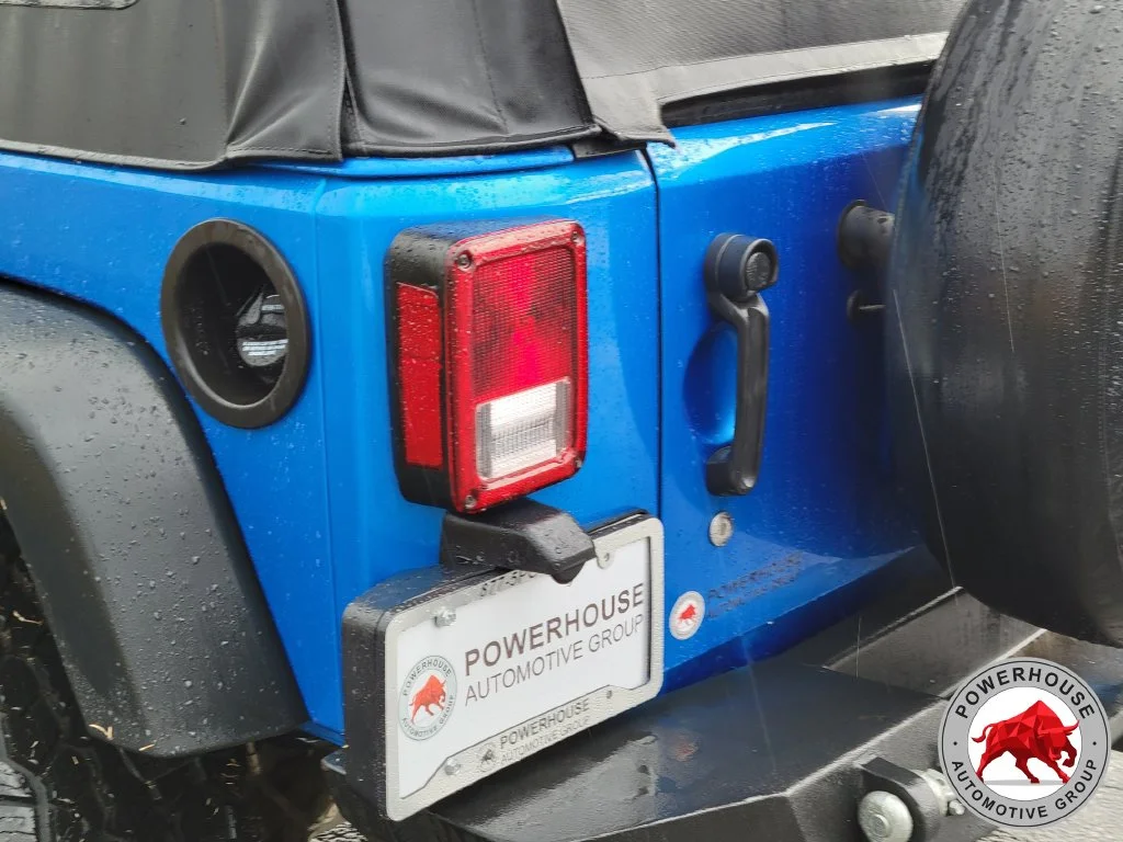 Used 2015 Blue Jeep Sport image 13