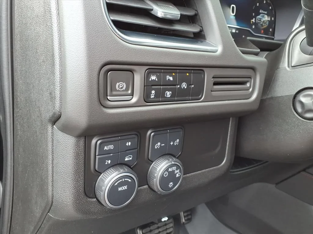 Used 2023 Black Chevrolet RST image 7