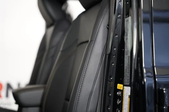 2025 Jeep Wrangler 4-Door Sahara - Photo 28