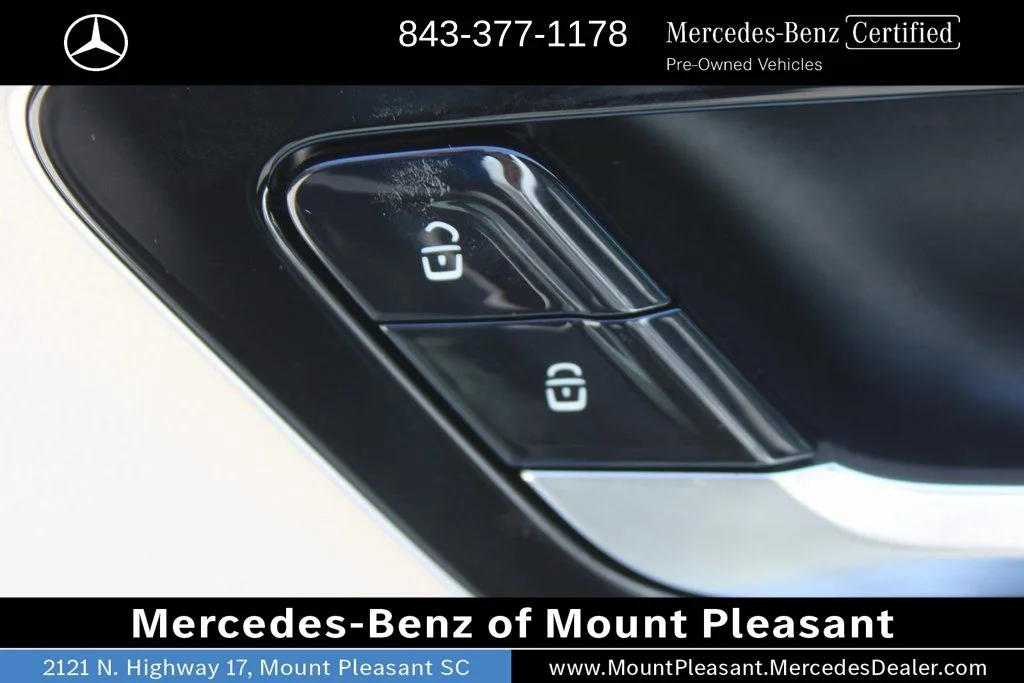 Certified Used 2025 Polar White Mercedes-Benz GLC 350e image 22