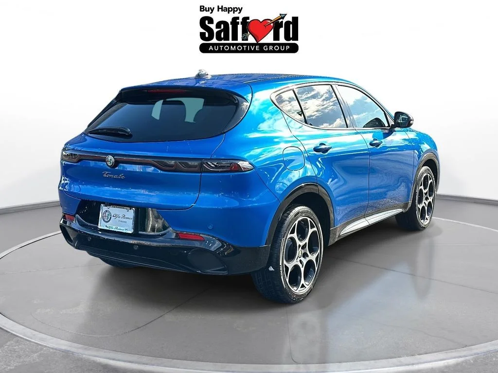 New 2025 Misano Blue Metallic Exterior Paint Alfa Romeo Base image 10