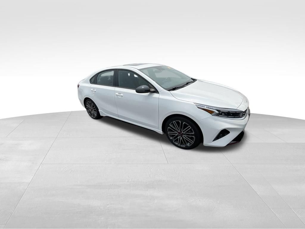 Used 2023 White Kia GT image 26
