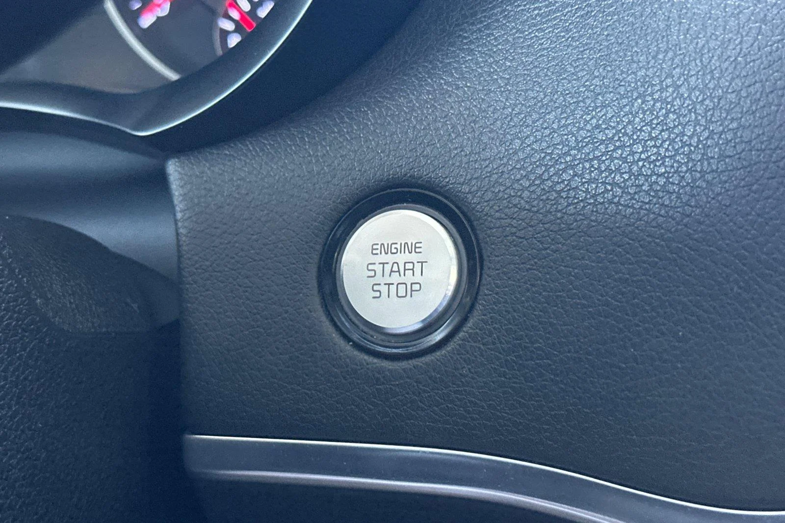 Used 2019 Aurora Black Pearl Kia Base image 21