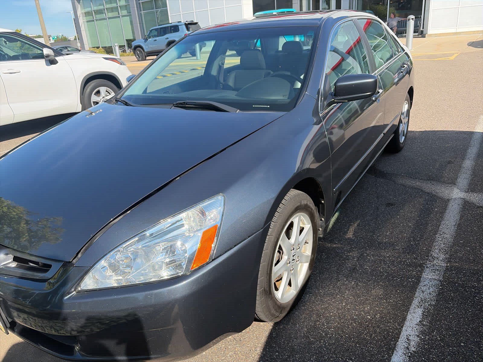 Used 2004 Gray Honda EX image 3