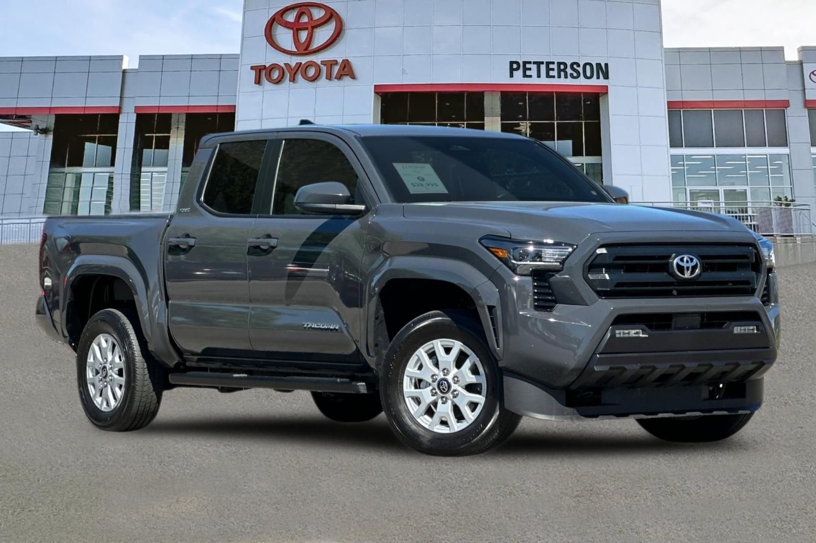 Used 2025  Toyota SR5 image 2