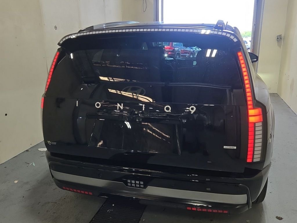 2026 Hyundai IONIQ 9 Performance Calligraphy - Photo 4