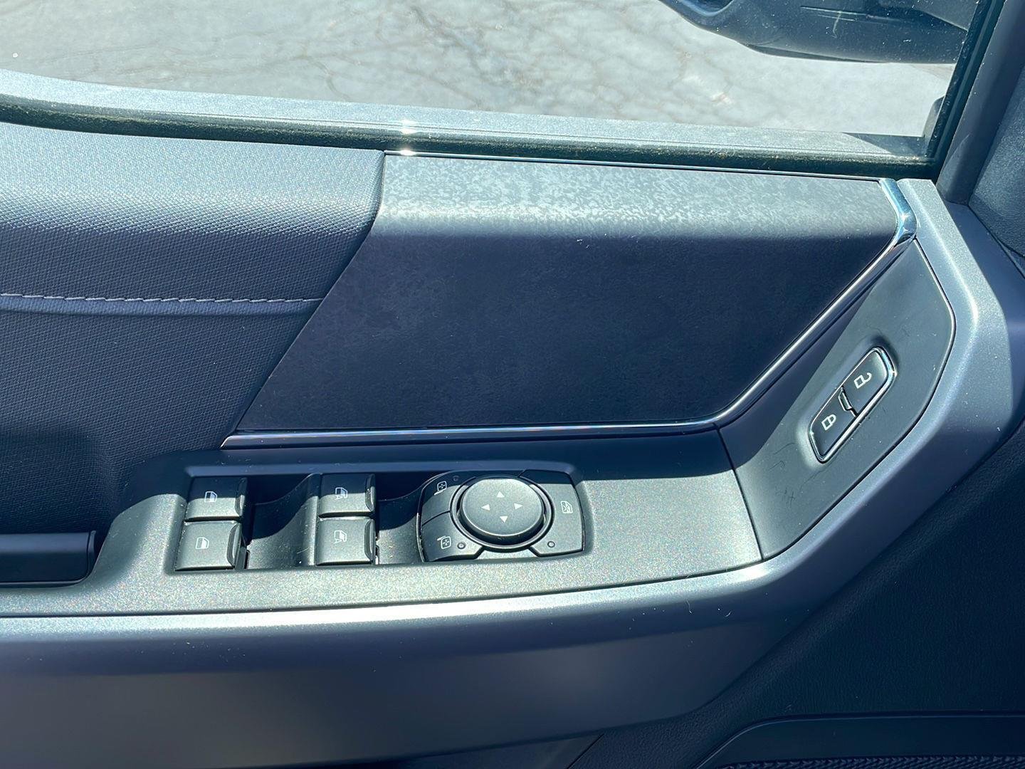 New 2026 Iconic Silver Metallic Ford XLT image 14